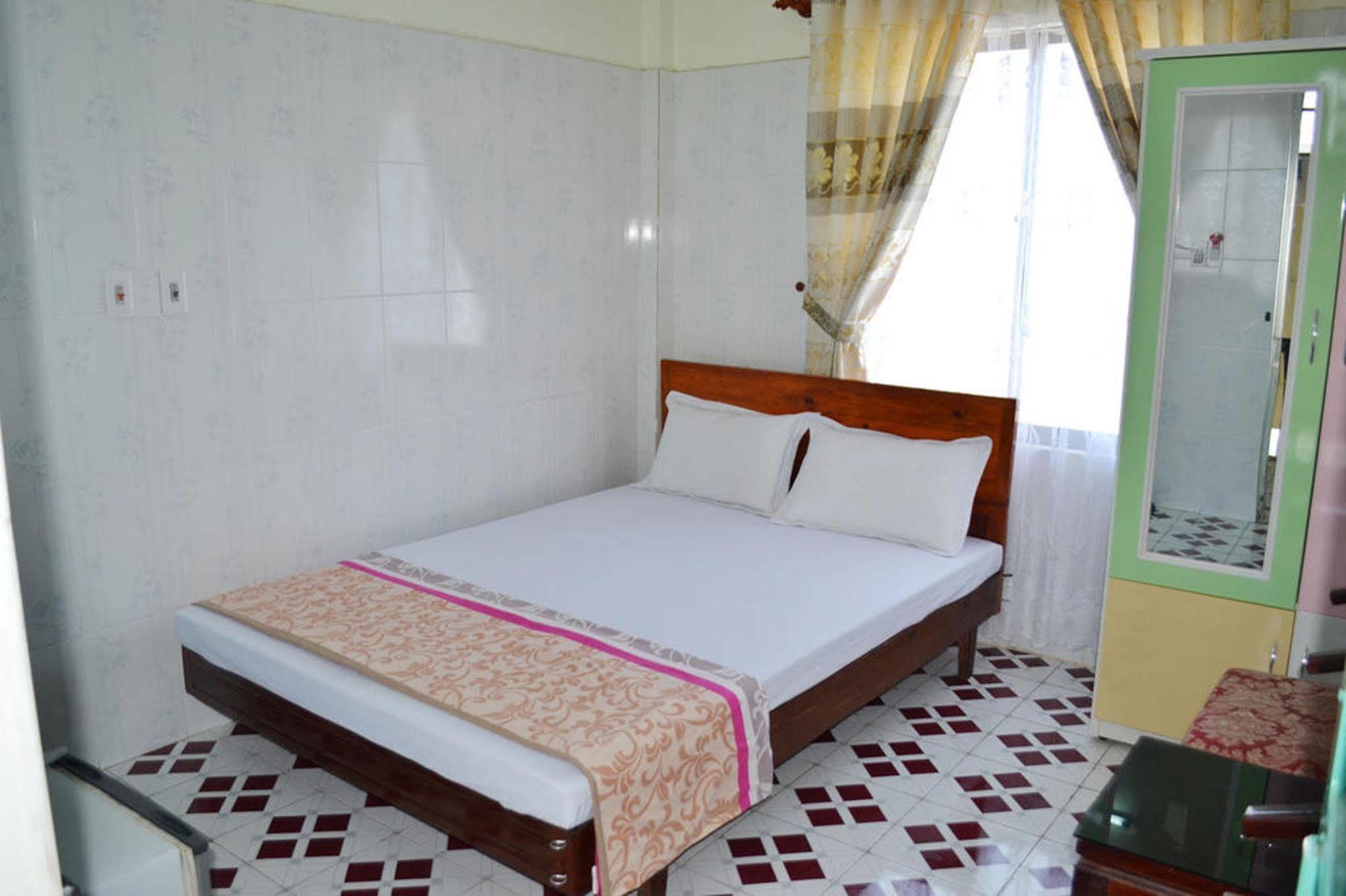 Anh Linh 1 Hotel Dong Hoi Exteriér fotografie