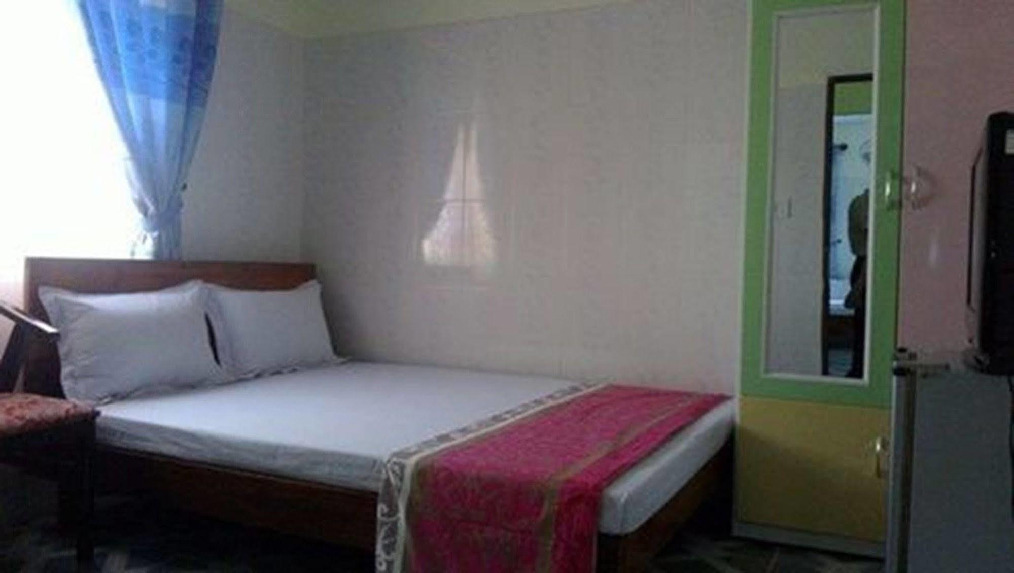 Anh Linh 1 Hotel Dong Hoi Exteriér fotografie