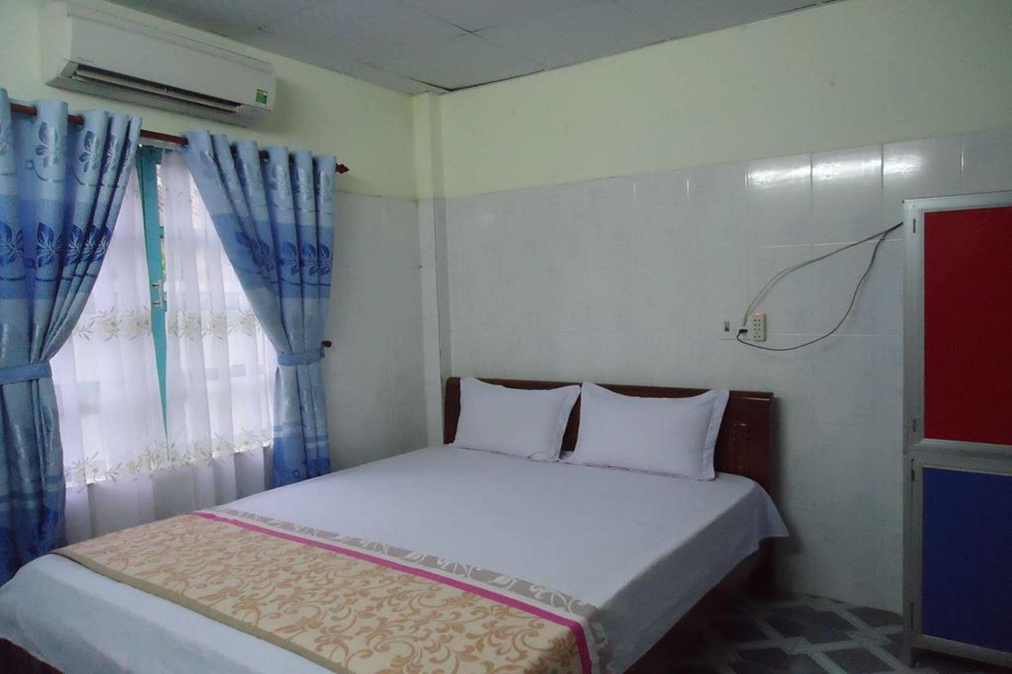 Anh Linh 1 Hotel Dong Hoi Exteriér fotografie