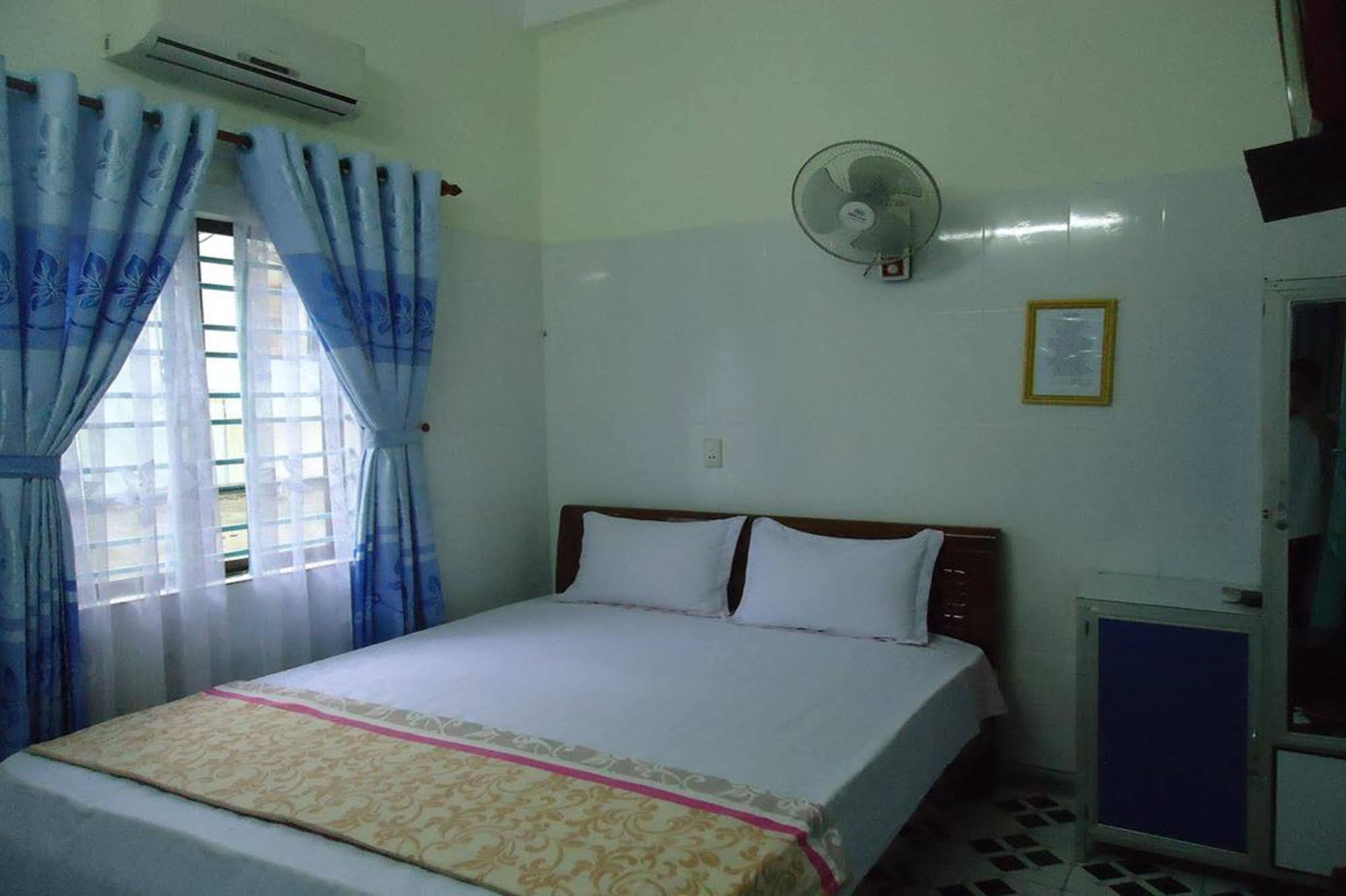 Anh Linh 1 Hotel Dong Hoi Exteriér fotografie