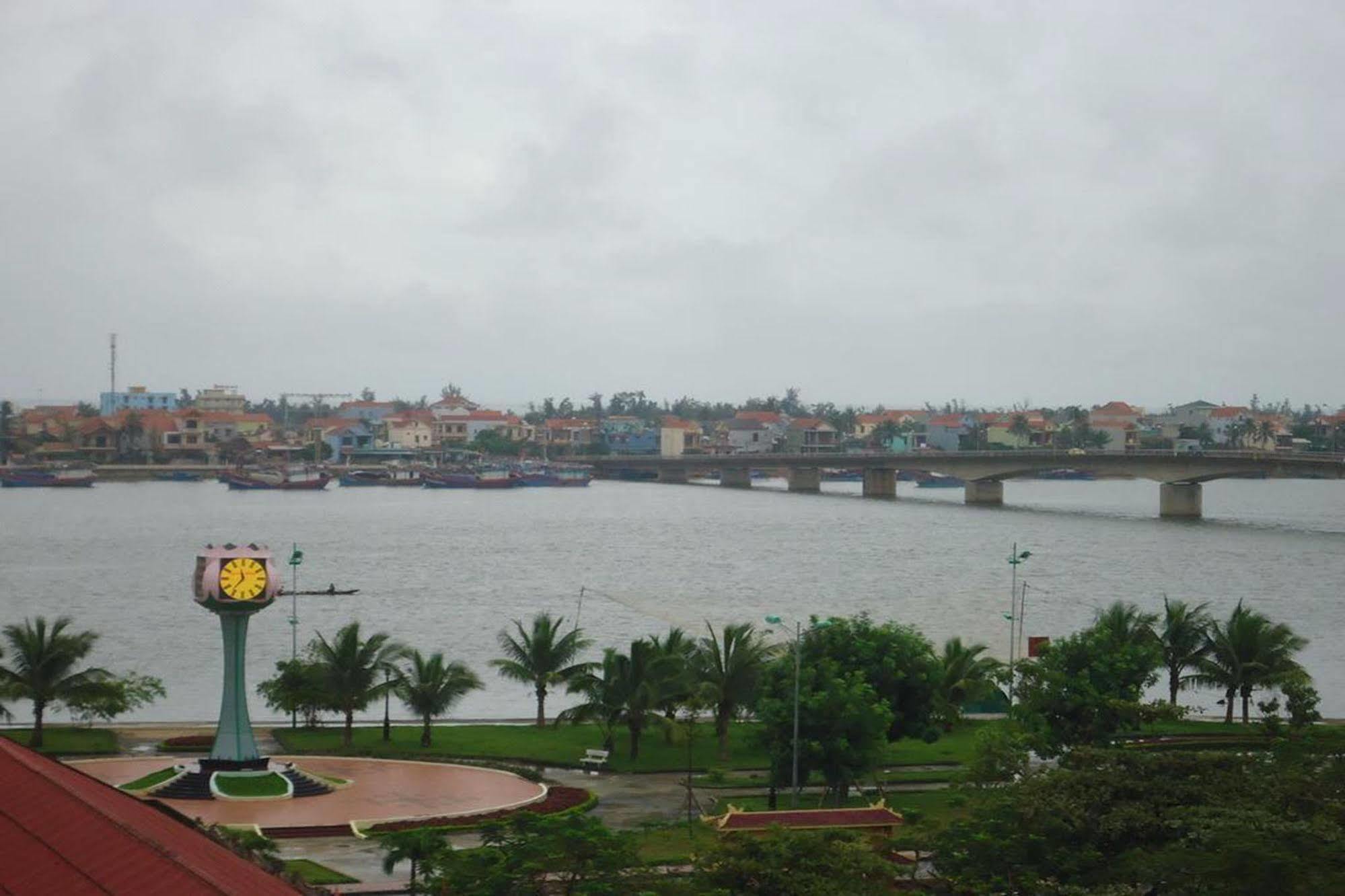 Anh Linh 1 Hotel Dong Hoi Exteriér fotografie