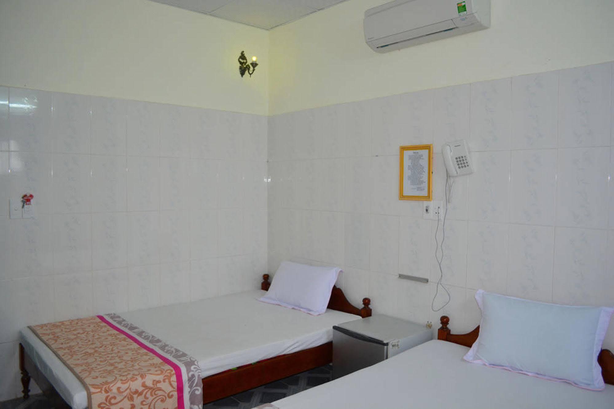 Anh Linh 1 Hotel Dong Hoi Exteriér fotografie